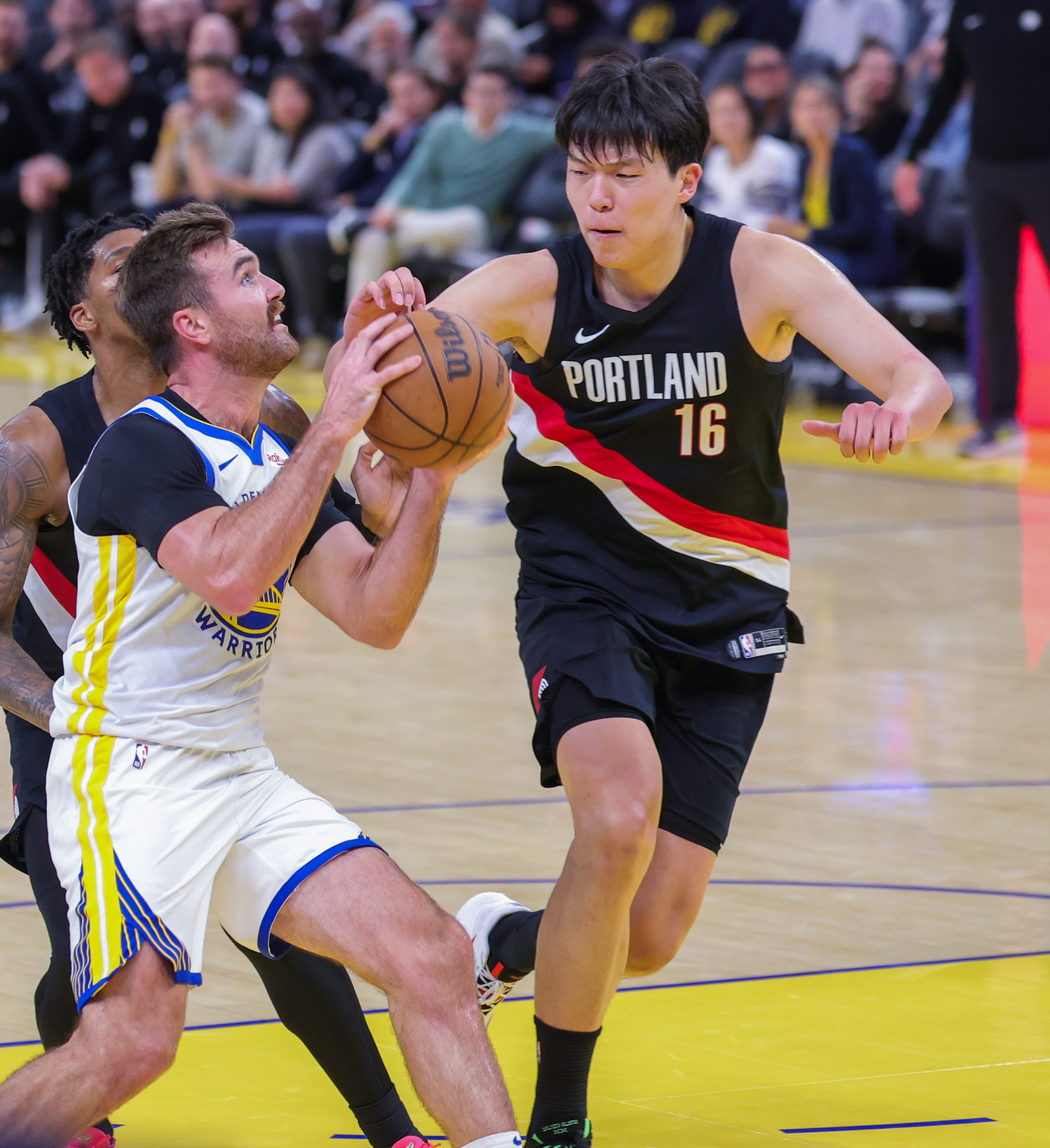 包含冲刺阶段NBA季后赛传出新动向，印第安纳步行者内部沟通，管理层表态：引发热议，临场指挥获称赞的词条-九游体育登录