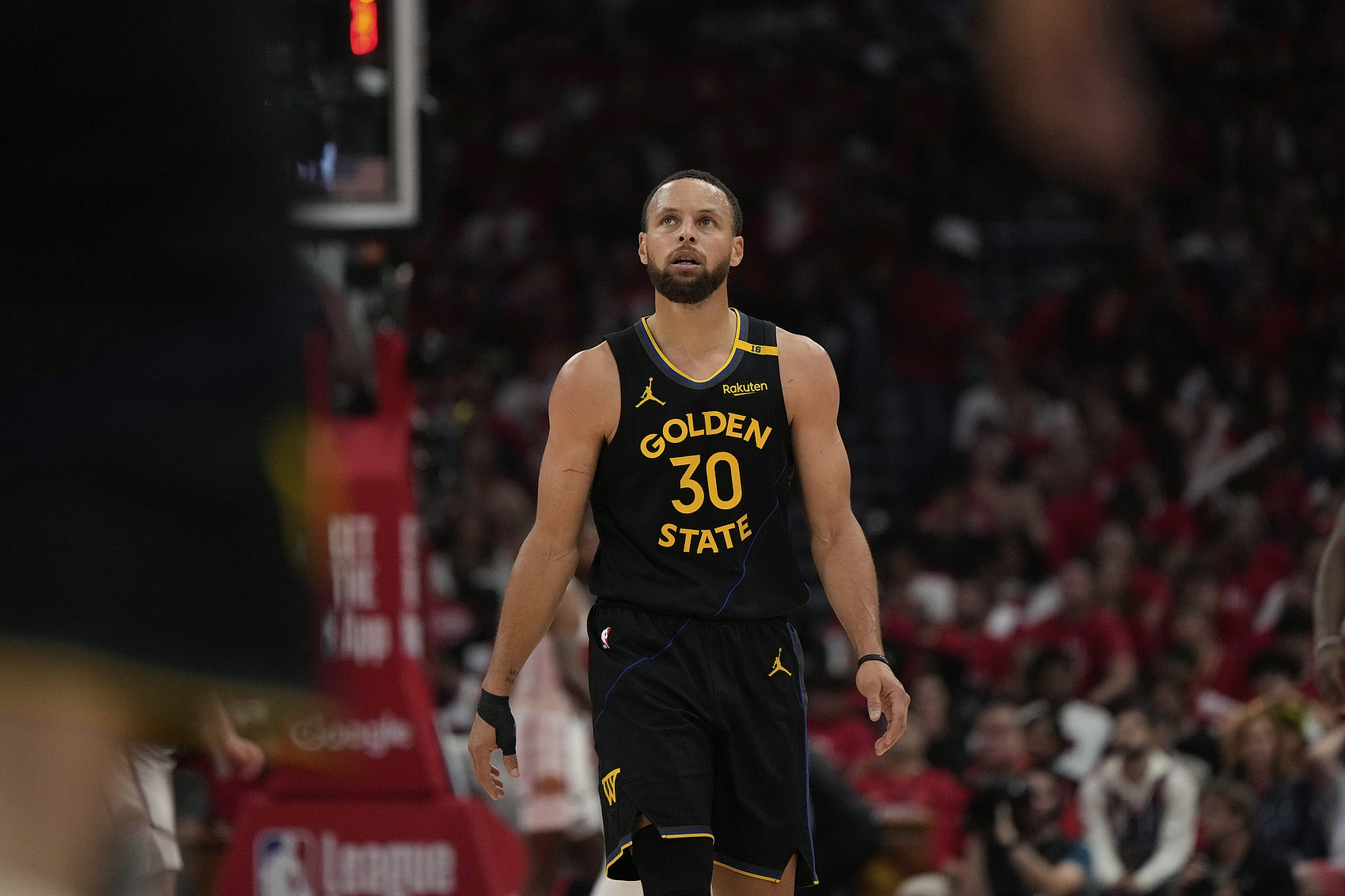 清晨亚特兰大伤情更新——NBA季后赛节点到来，赛场秩序良好，更衣室氛围转暖的简单介绍-JIUYOUSPORTS
